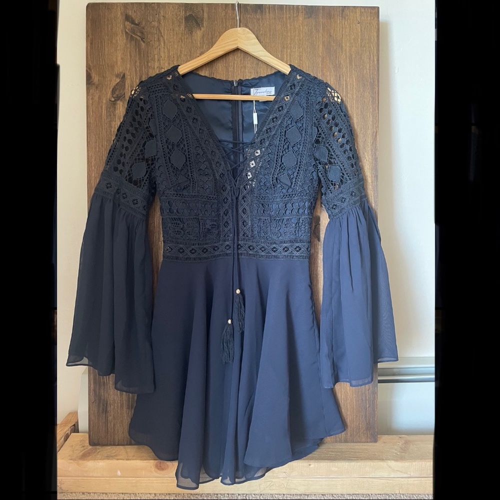 Two Sisters Alyse Dress in Navy